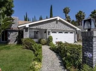 6330 Crebs Ave, Reseda, CA 91335