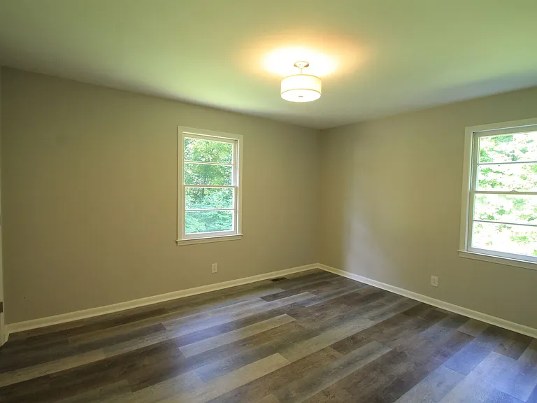 1535 Glasscock Rd — Photo 13