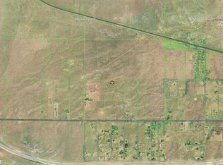 35 Acacia St, Hinkley, CA 92347