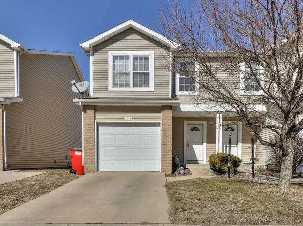 3742 Summer Sage Ct, Champaign, IL 61822