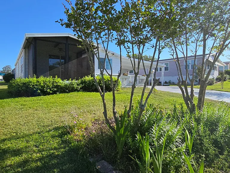 1715 Pebble Beach Ln — Photo 27