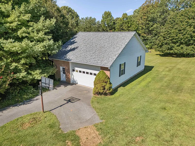 7204 Patton Dr — Photo 29