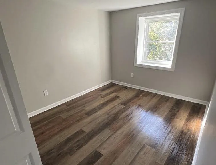 5748 Yellowrose Ct — Photo 12