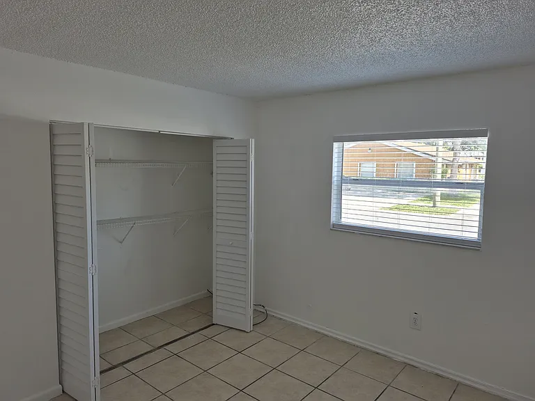 3661 SW 60th Ave — Photo 9