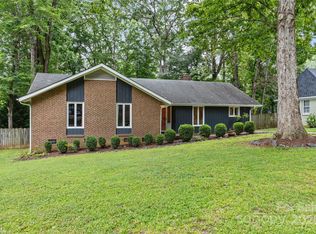 1001 Pinafore Dr, Charlotte, NC 28212