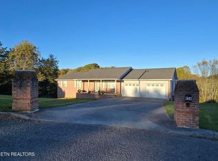 156 El Sara Dr, New Tazewell, TN 37825