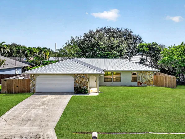 1549 SE COWNIE Street, Port St Lucie, FL 34983