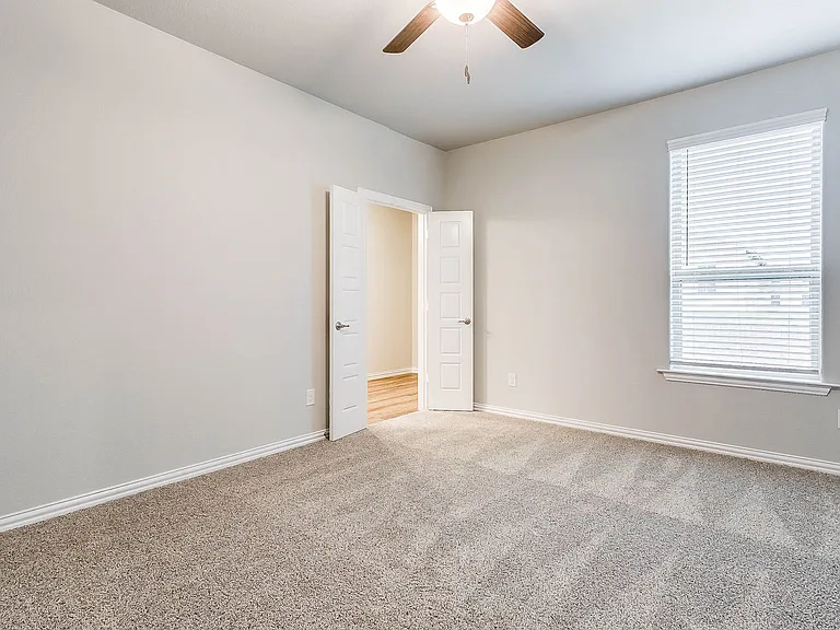 5637 McLanahan Ln — Photo 11