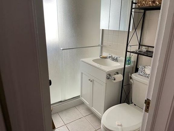 5th image of 602 Parkovash Ave