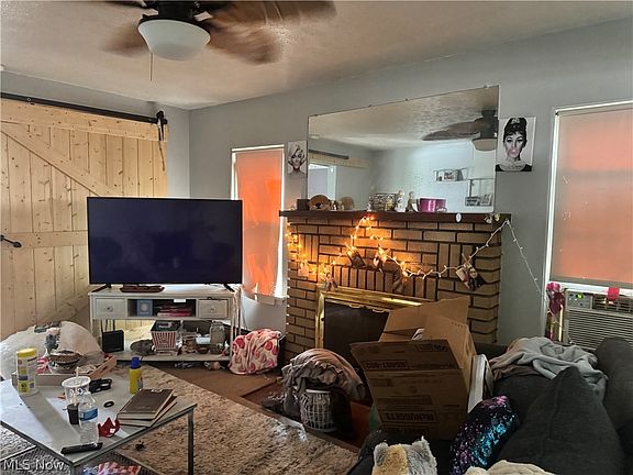 5th image of 7693 Holly Dr