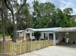 107 Golf Course Ln, Crescent City, FL 32112