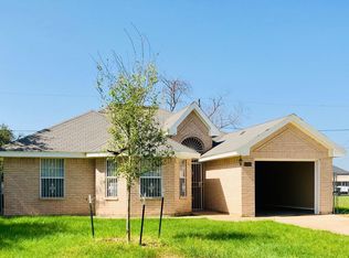 1008 Burney St, Mission, TX 78572