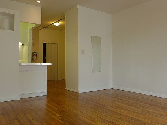 2nd image of 284 7th Ave APT 2C