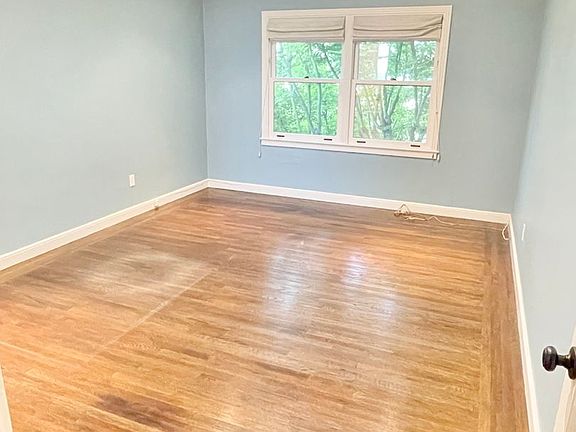 3rd image of 3122-3124 Pierce St #3122