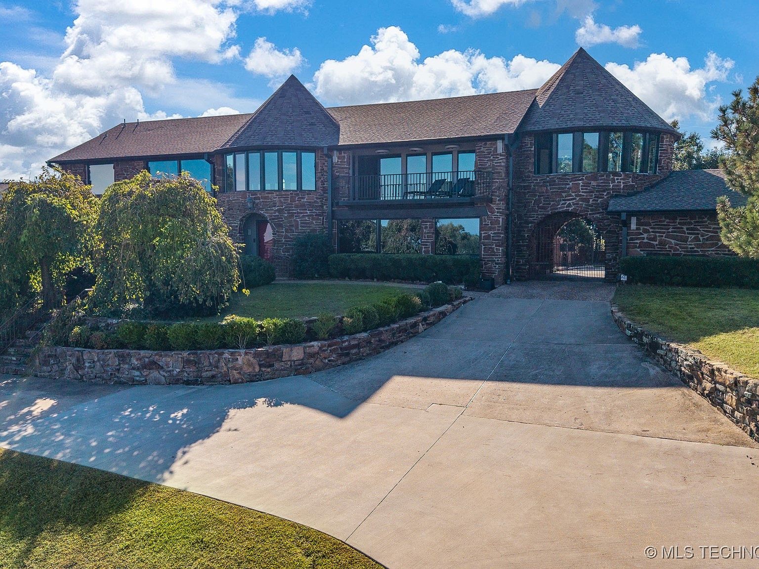 6642 E 60th Pl, Tulsa, OK 74145 | MLS #2543974 | Zillow