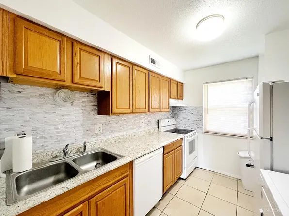 3610 Roosevelt Blvd APT B, Middletown, OH 45044