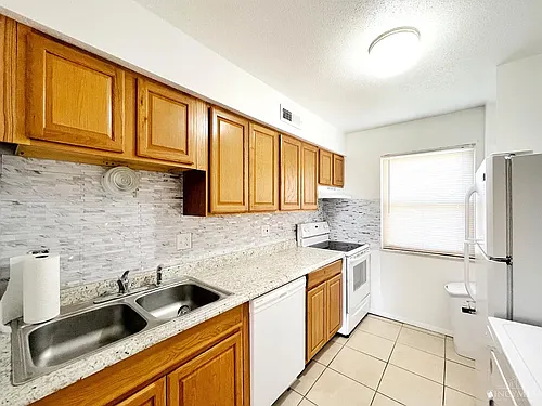 3610 Roosevelt Blvd #B Photo 1