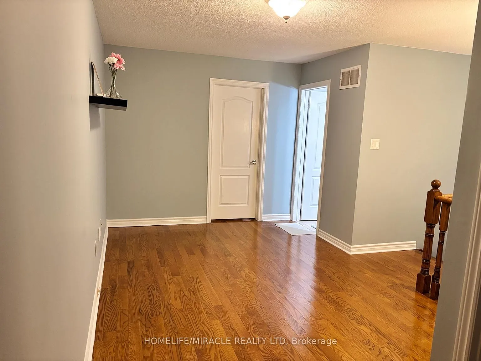 3 bed, $3,300 — Photo 4