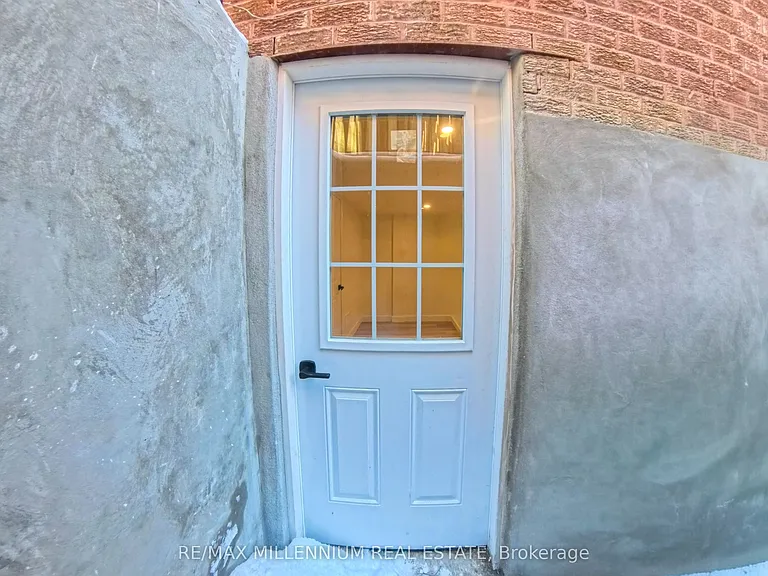 14 Sallis Dr — Photo 4