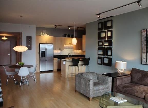 4th image of 215 10th Ave S Unit 415