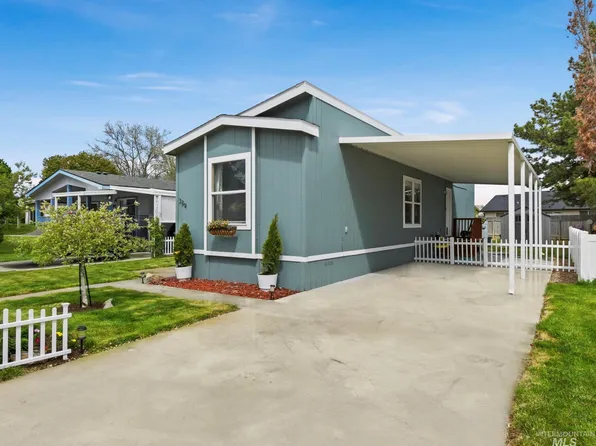 389 W Silver City Dr, Boise, ID 83713