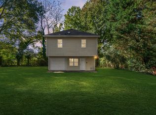 211 Armour St #A, Davidson, NC 28036