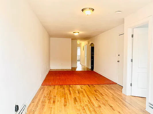 Rented by Blue Egg Realty Corp | media 3