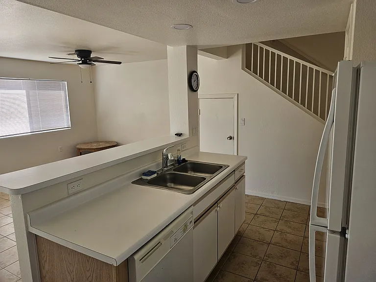 3440 Sunriver Rd #3 — Photo 1