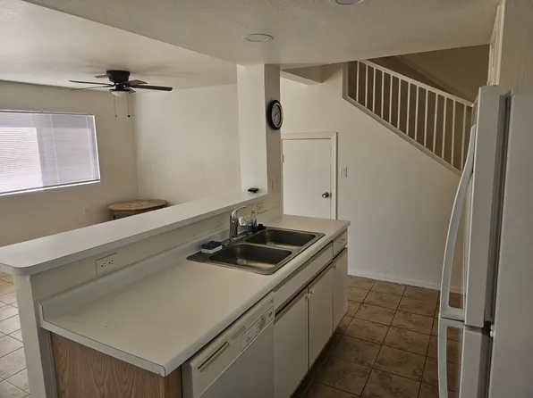 3440 Sunriver Rd #3, Bullhead City, AZ 86429