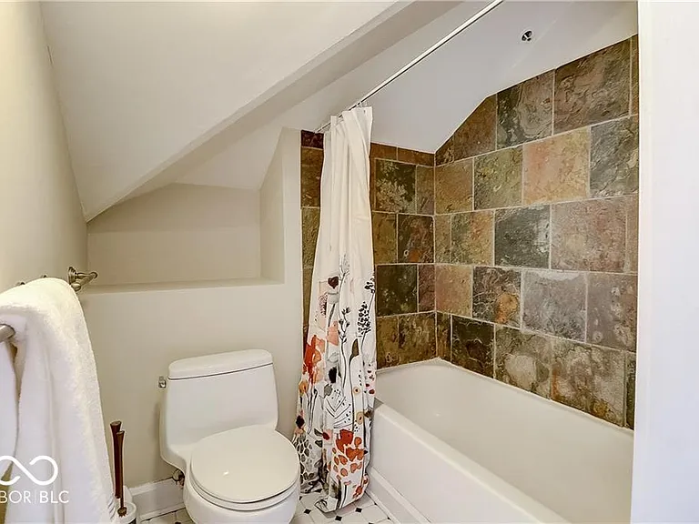 714 Buchanan St #18 — Photo 14
