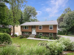 959 Wilmot Rd, Scarsdale, NY 10583