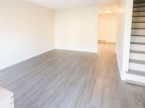 5th image of 331 Saint Paul St #8