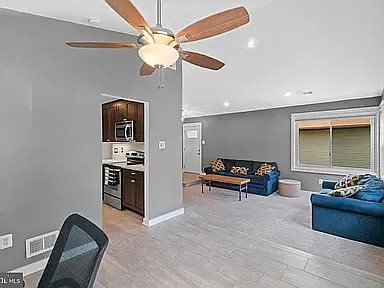 422 Avondale Dr — Photo 11