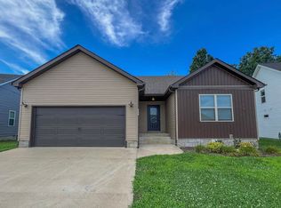 2042 Jackie Lorraine Dr, Clarksville, TN 37042