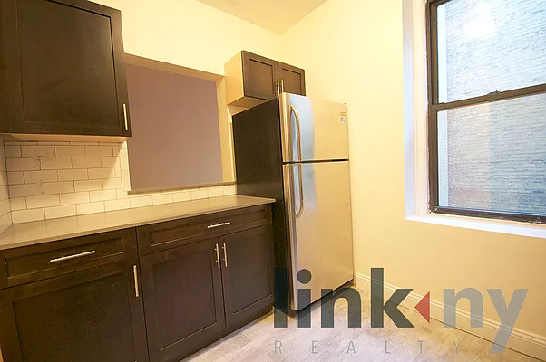 Rented by Link NY Realty | media 26