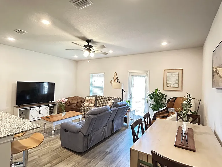 1222 Fairchild Village Dr — Photo 2