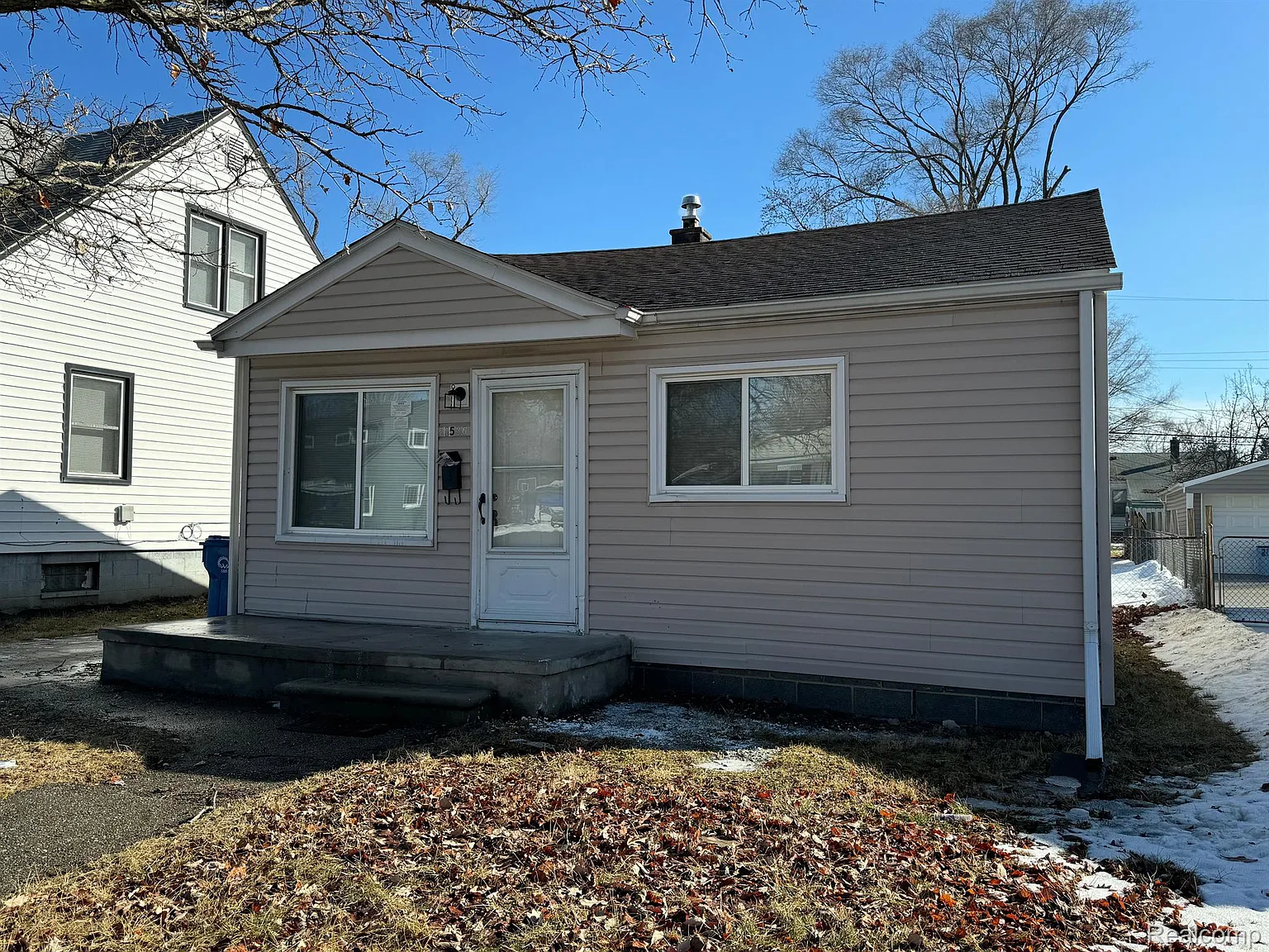 21536 Audrey Ave photo 1