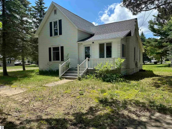 701 Colfax St, Cadillac, MI 49601