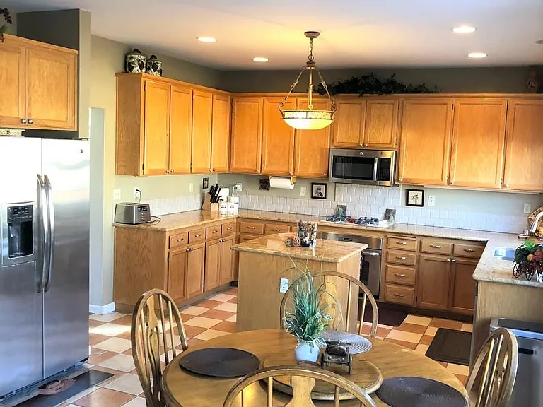 2755 Huff Dr — Photo 5