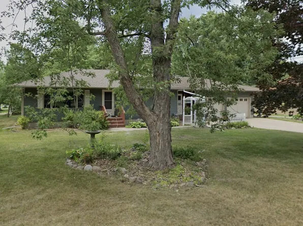 903 3rd St N, Sauk Rapids, MN 56379
