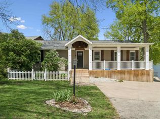 20301 247th St, Manchester, IA 52057