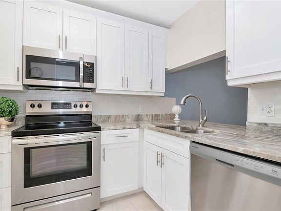 4th image of 5100 Burchette Rd Unit 801