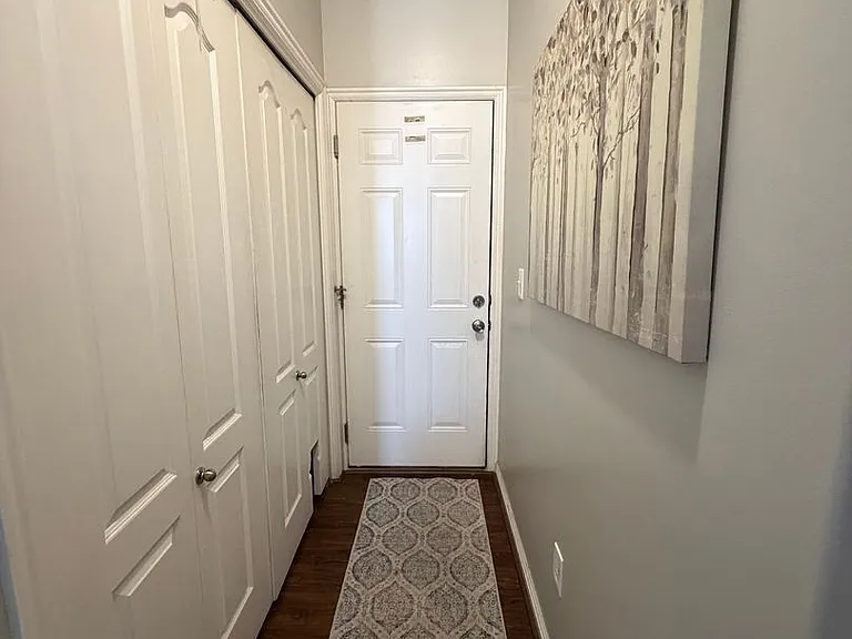 721 N Skipton Dr — Photo 26