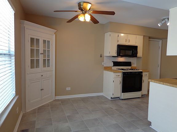 4th image of 30 Fernwood Ct