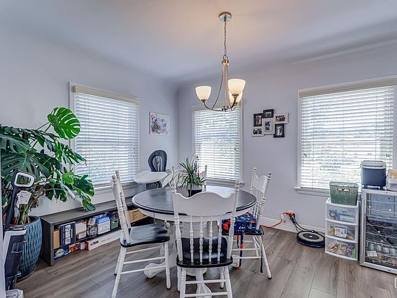 5th image of 2704 Alturas Dr