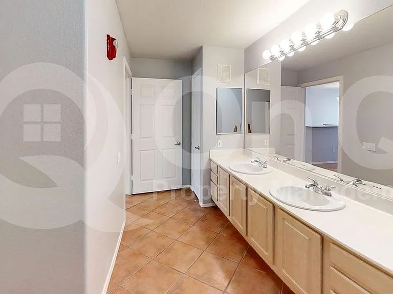 435 W Rio Salado Pkwy #235 — Photo 12