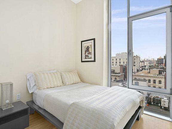5th image of 50 Franklin St APT 11C