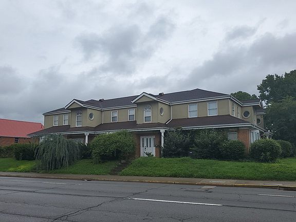 2nd image of 312 Washington St SW