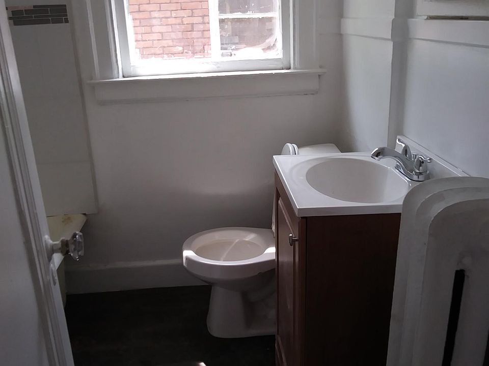 2nd image of 4151 E Outer Dr