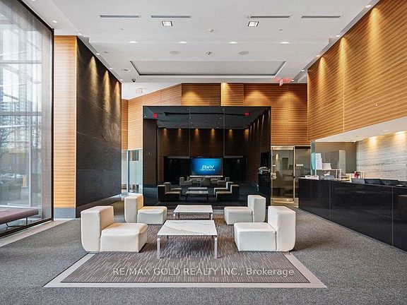 4th image of 135 Village Green Sq #198